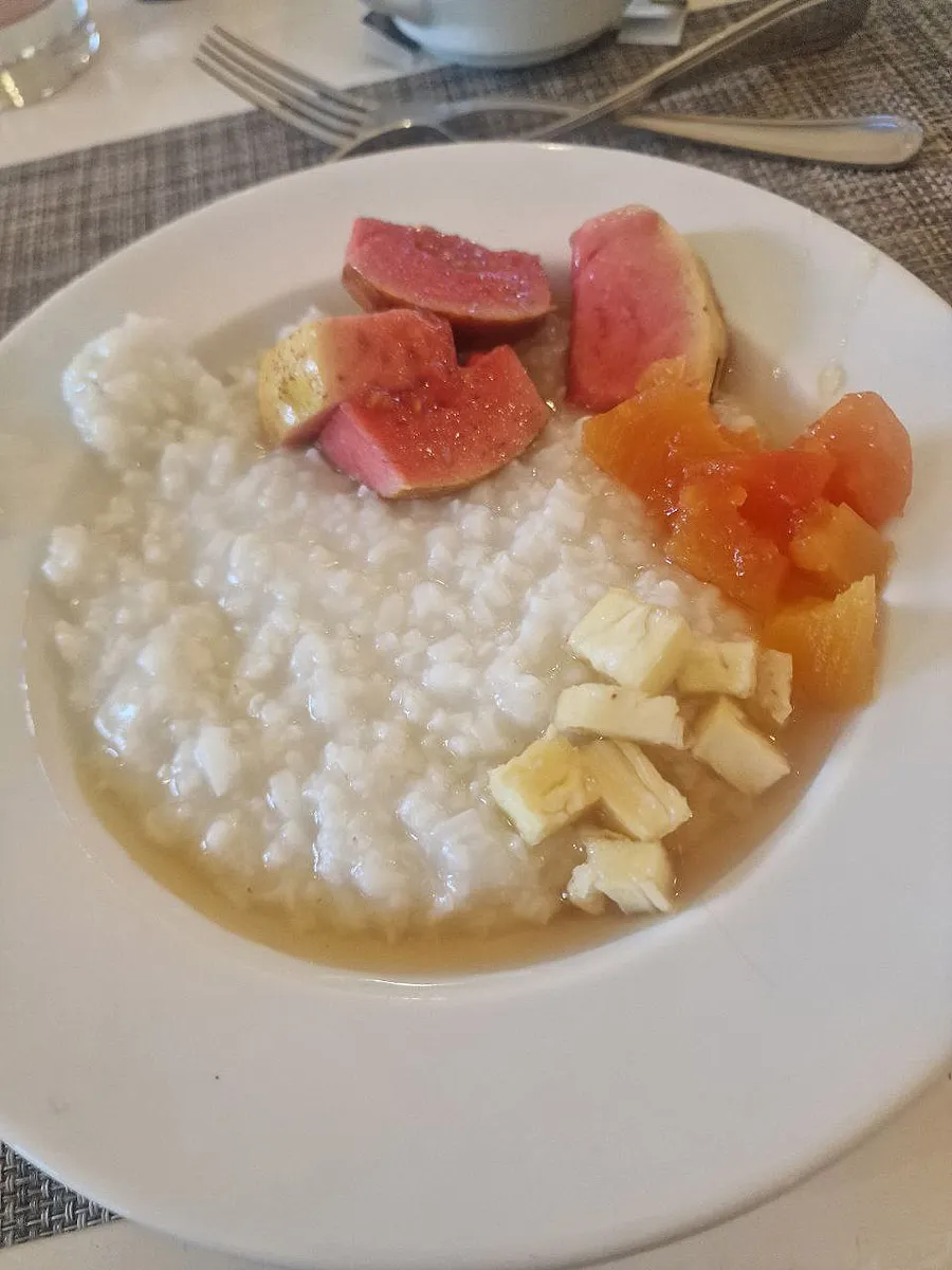 Рис с фруктами.