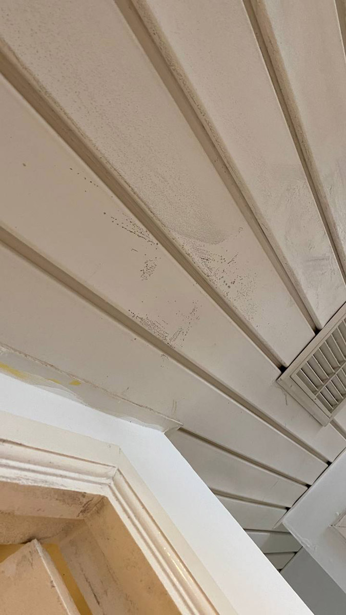 Фото PGS Varadero Hotel 4*, посмотрте в каком состоянии потолки в номерах.