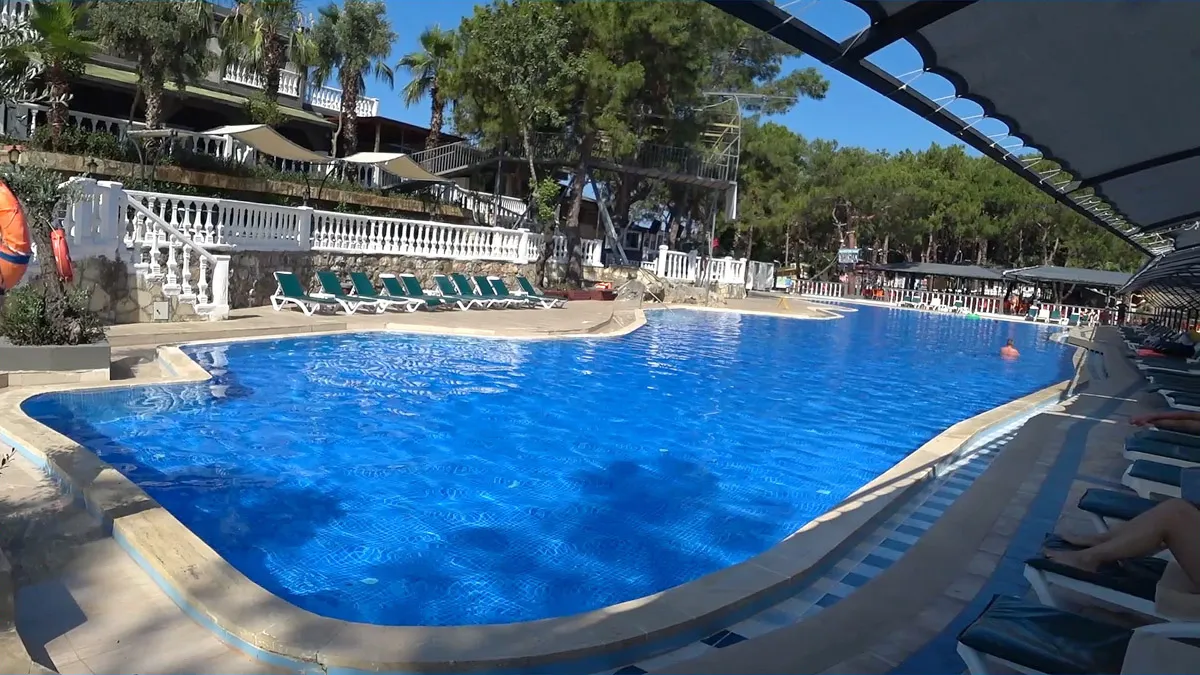 отель senza garden holiday club Большой бассейн