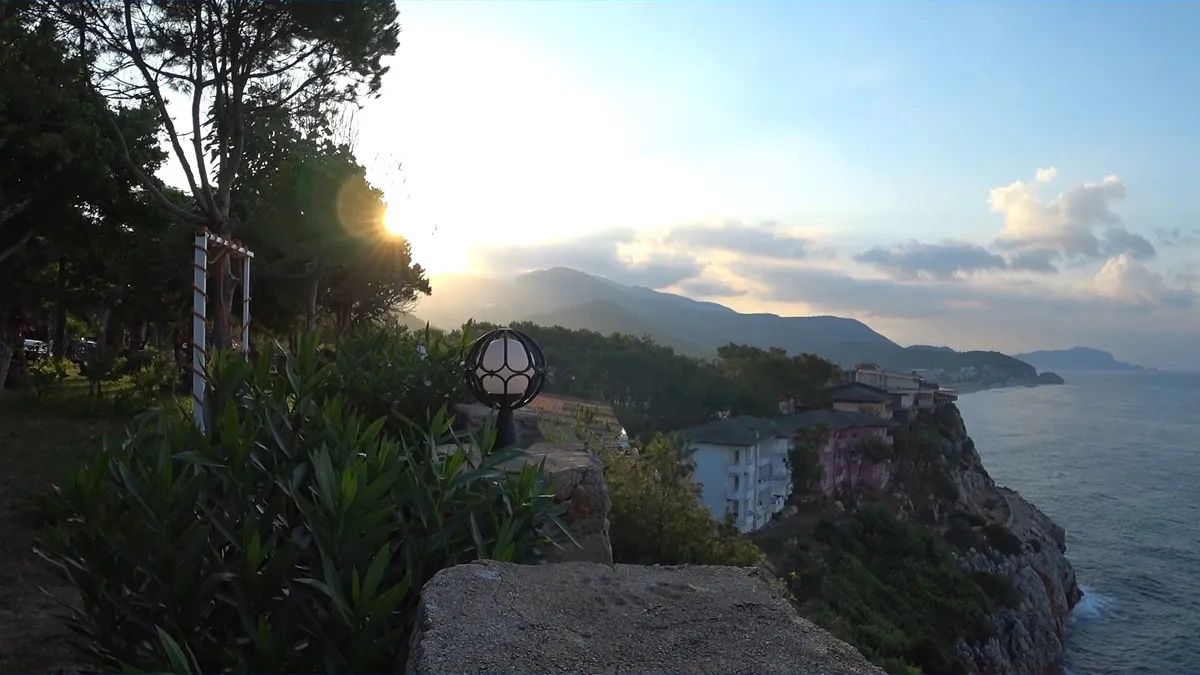 Территория отеля senza garden holiday club