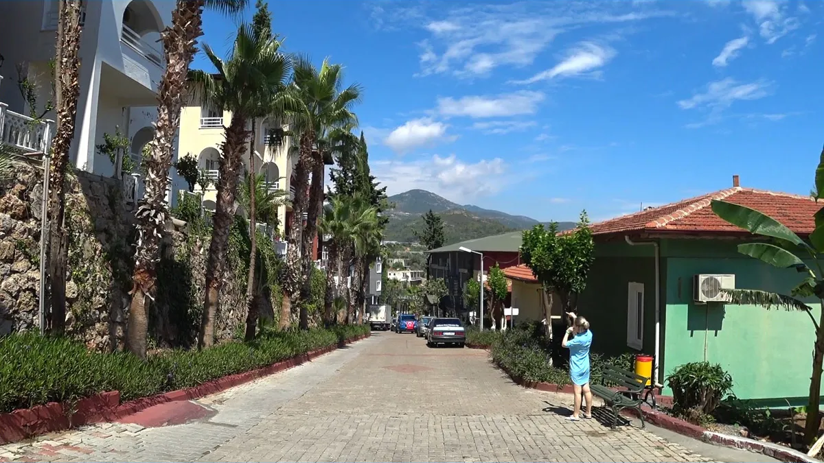 Территория отеля senza garden holiday club