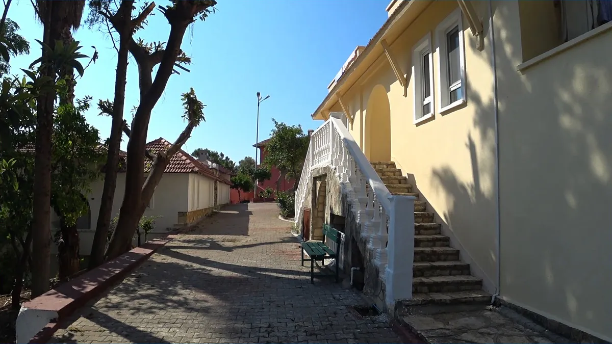 Территория отеля senza garden holiday club