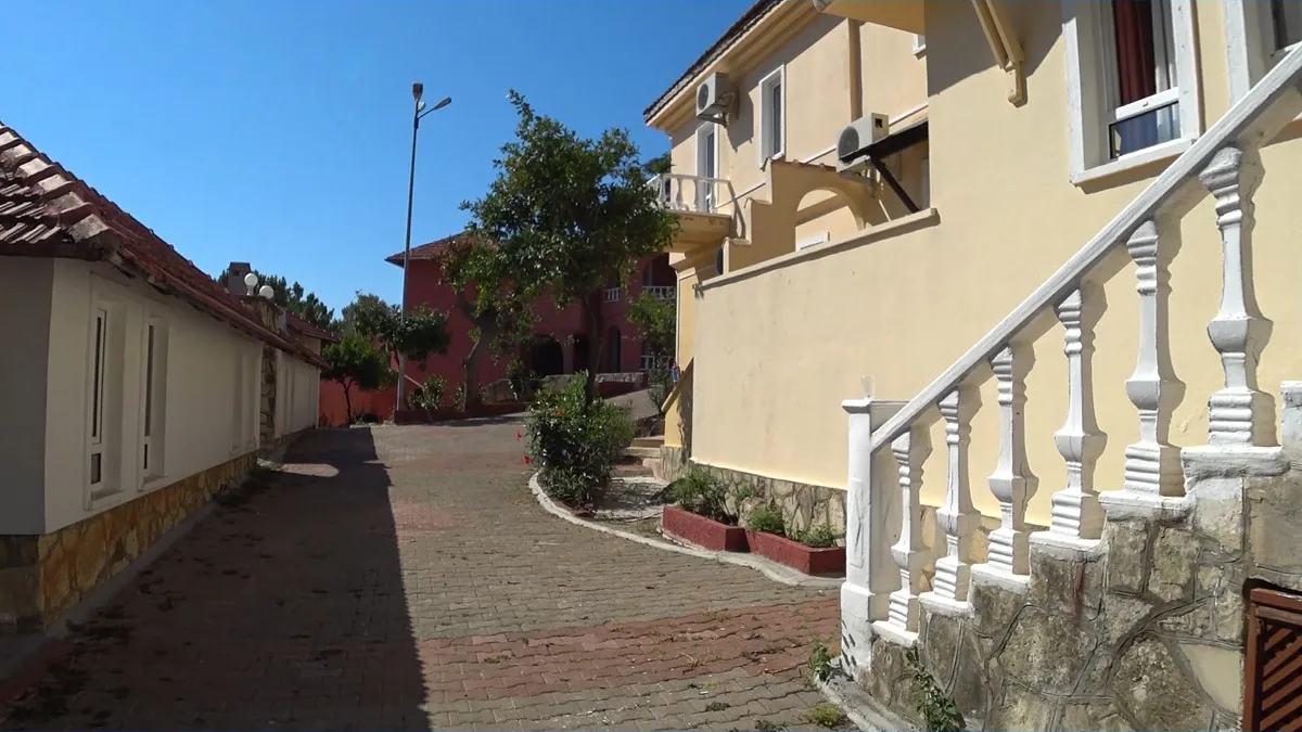 Территория отеля senza garden holiday club. Подобные отели – редкость